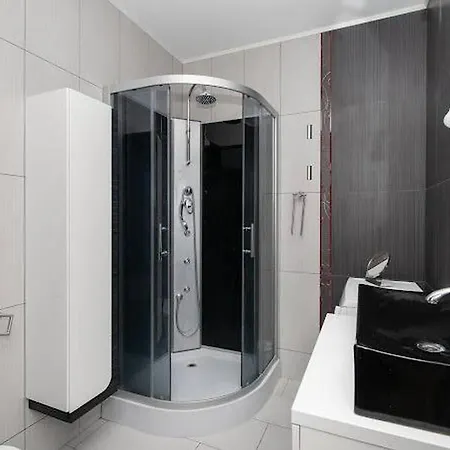Uroczy Apartament Z Miejscem Garazowym. *